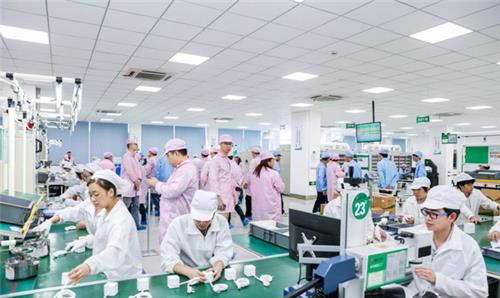 中國“佛系富豪” 身價400億，25年堅守一個產(chǎn)品，打造國民個人護(hù)理電器傳奇